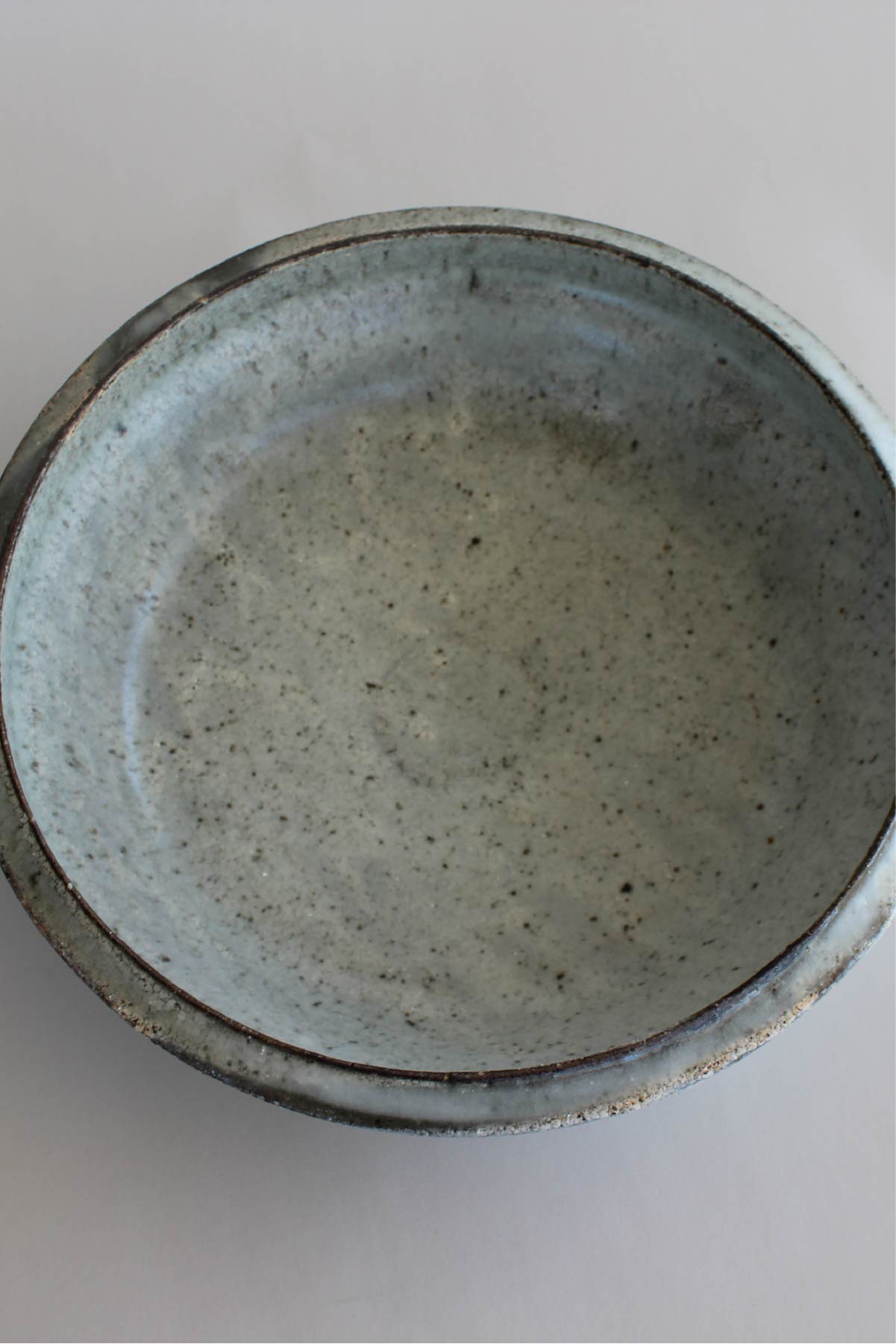 Tai Ono Chikei Series Shiroao Ash-Glazed Serving Bowl
